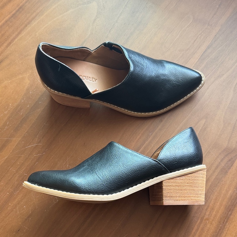 NEW Cynthia Rowley Eddie booties